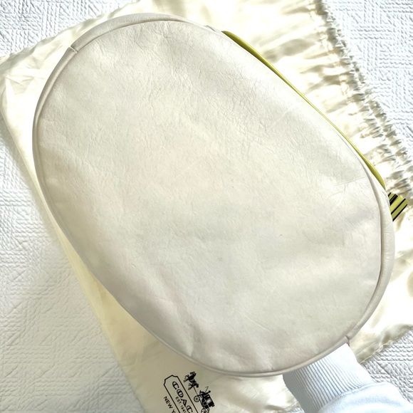 Coach Bucket Purse - Picture 3 of 10